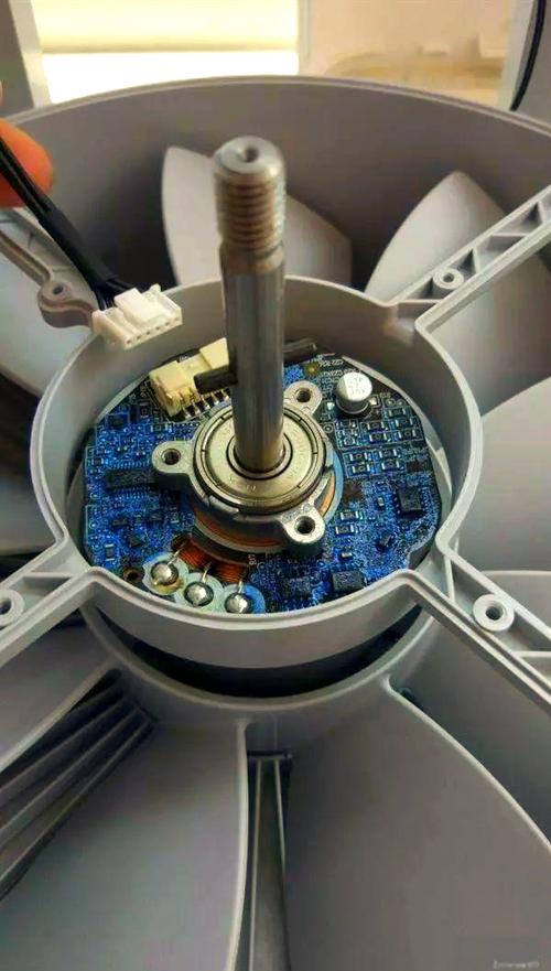 小米空气净化器2使用一年后网友大清洗 净水器还是空气净化器？